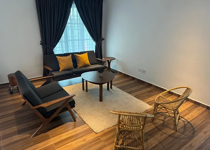 Jambul Villa 3-Storey Corner House 6Bed5Bathroom