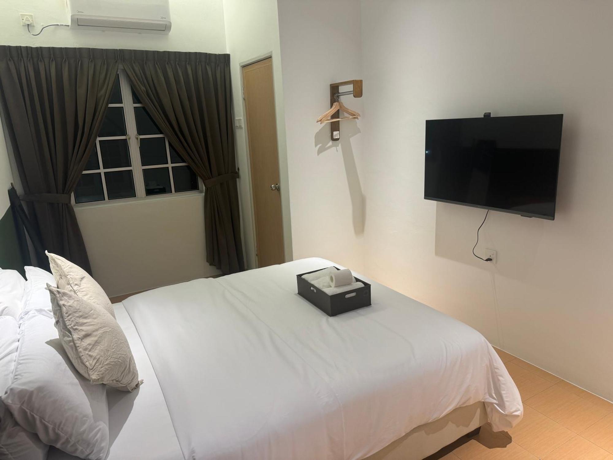 Holiday home Jambul 3-storey Corner House 6bed5bathroom *