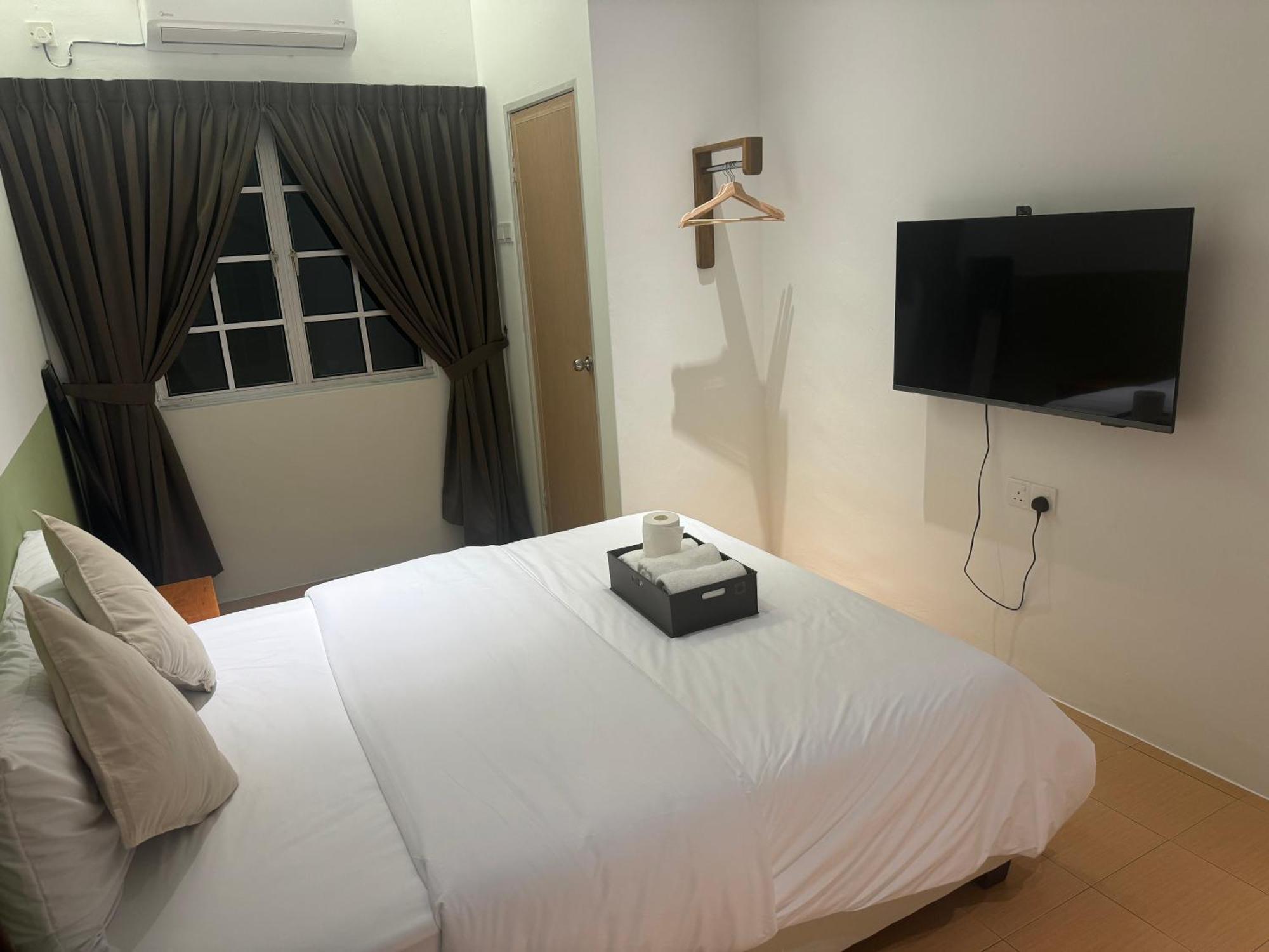 Holiday home Jambul 3-storey Corner House 6bed5bathroom *